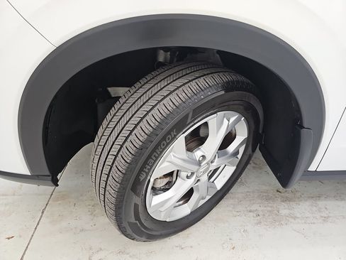 Used 2023 Honda HR-V LX image 35