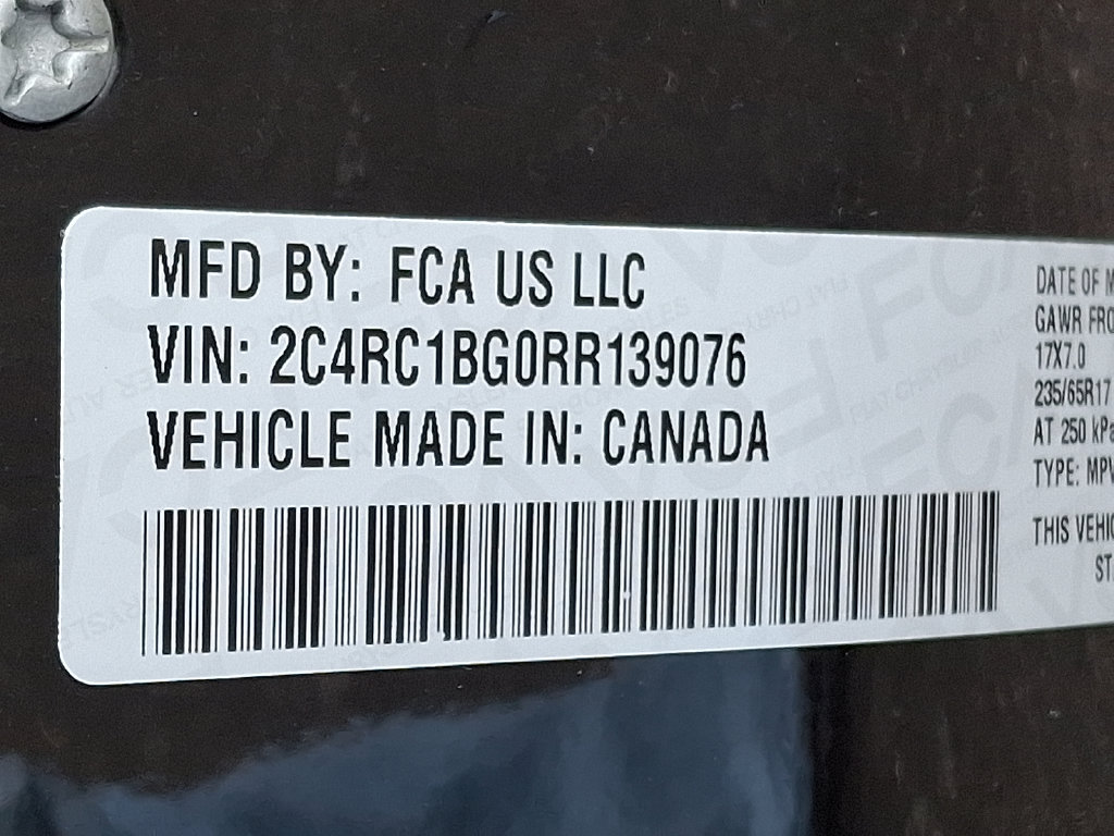 Used 2024 Chrysler Pacifica Touring-L FWD image 29