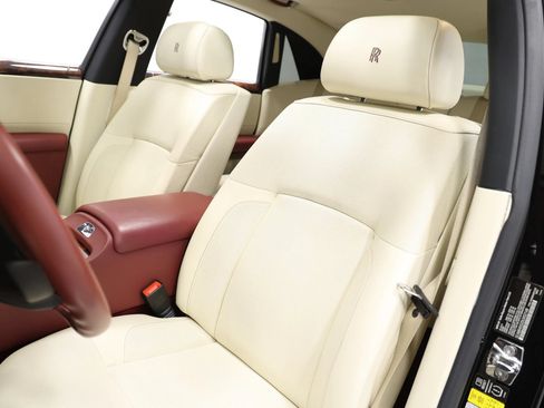 Used 2013 Rolls-Royce Ghost RWD image 15