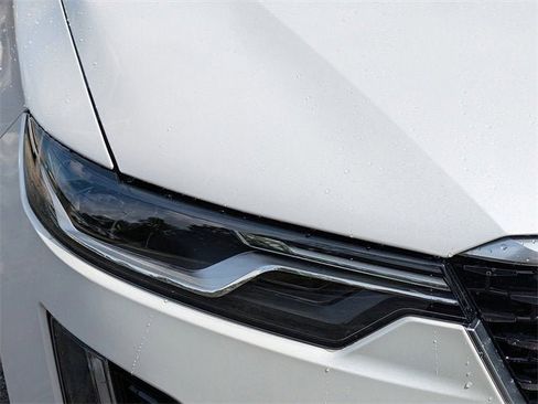 New 2025 Cadillac XT6 Premium Luxury image 9