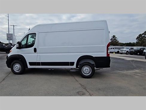New 2026 RAM ProMaster 1500 w/ Convenience Group image 27
