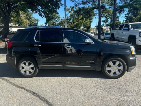 Used 2016 GMC Terrain SLT image 1