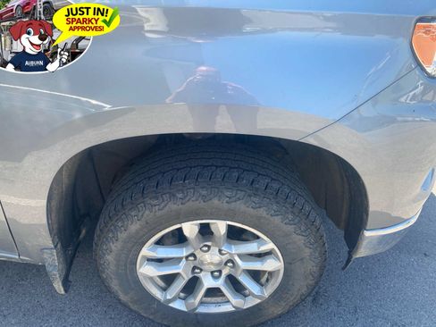 Used 2024 Chevrolet Silverado 1500 LT AWD/4WD image 3