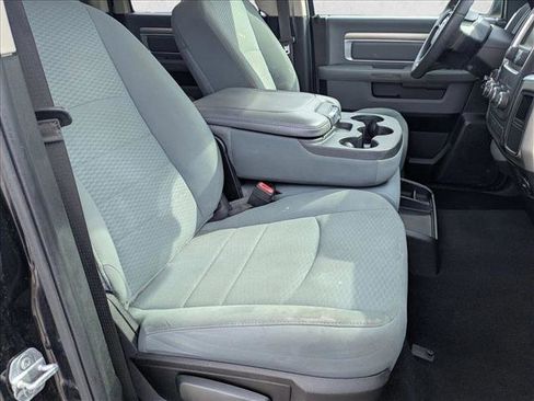 Used 2019 RAM 1500 Classic SLT image 20