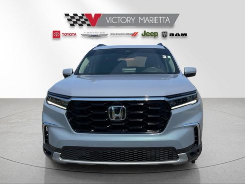 Used 2025 Honda Pilot Elite image 8