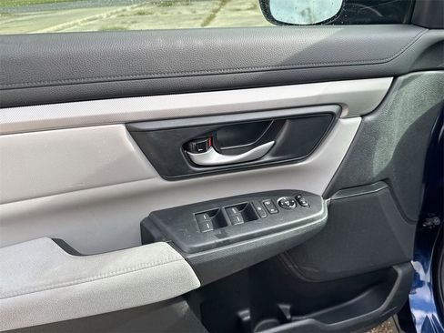 Used 2020 Honda CR-V LX image 15