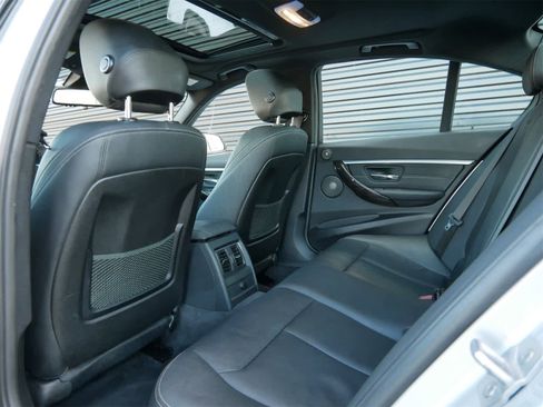 Used 2018 BMW 340i xDrive Sedan image 11