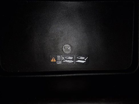 Used 2021 Chevrolet Suburban Premier image 24