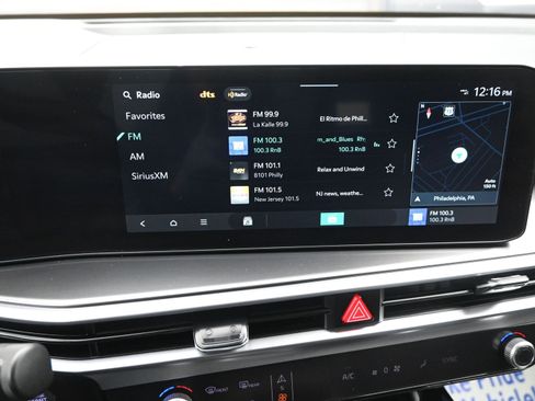 Used 2025 Kia Sorento S image 13