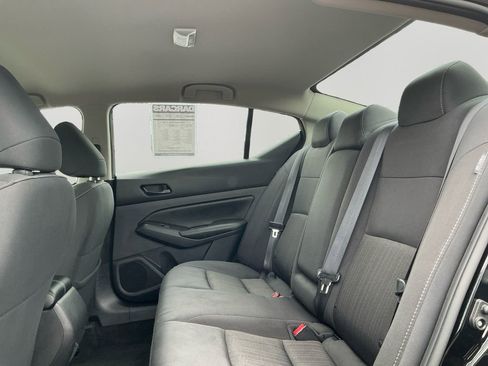 Used 2024 Nissan Altima 2.5 SV image 14