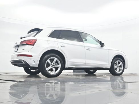 Used 2023 Audi Q5 2.0T Premium w/ Convenience Package AWD/4WD image 30