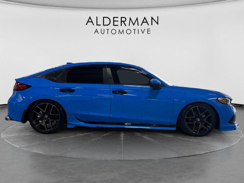 Used 2024 Honda Civic Sport Touring image 6