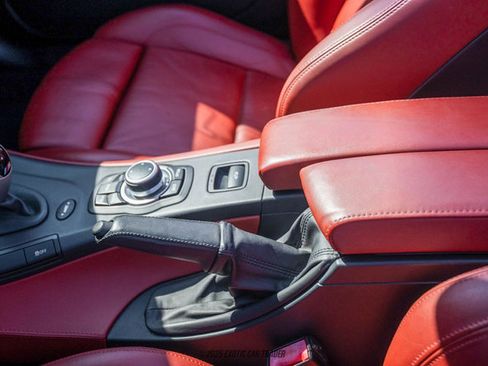 Used 2013 BMW M3 Convertible image 31