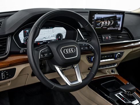 Certified 2023 Audi Q5 2.0T Premium Plus w/ Premium Plus Package AWD/4WD image 11
