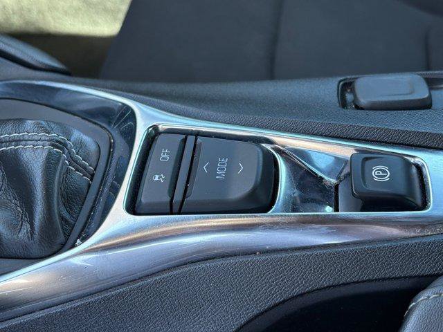 Used 2023 Chevrolet Camaro LT RWD image 27
