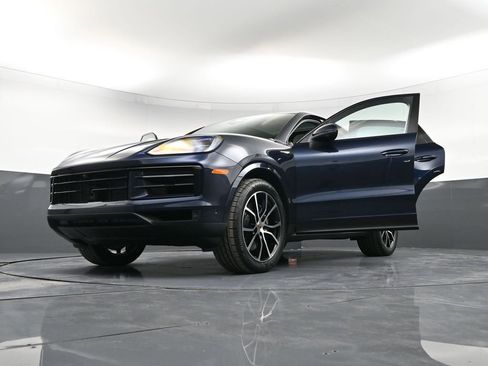 New 2026 Porsche Cayenne Coupe image 39