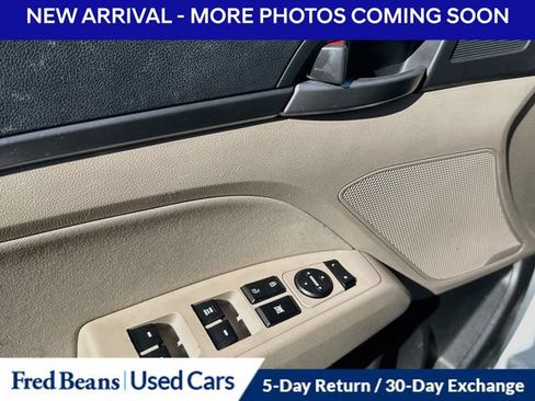 Used 2018 Hyundai Elantra SEL FWD image 11