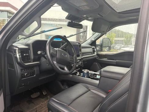 Used 2024 Ford F250 Lariat w/ Lariat Ultimate Package AWD/4WD image 10