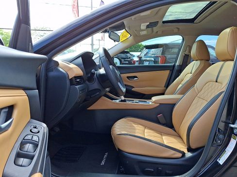 Used 2023 Nissan Sentra SV w/ SV Premium Package FWD image 14