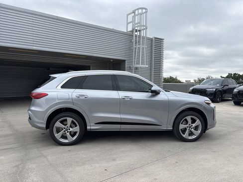 New 2026 Audi Q5 Premium AWD/4WD image 4