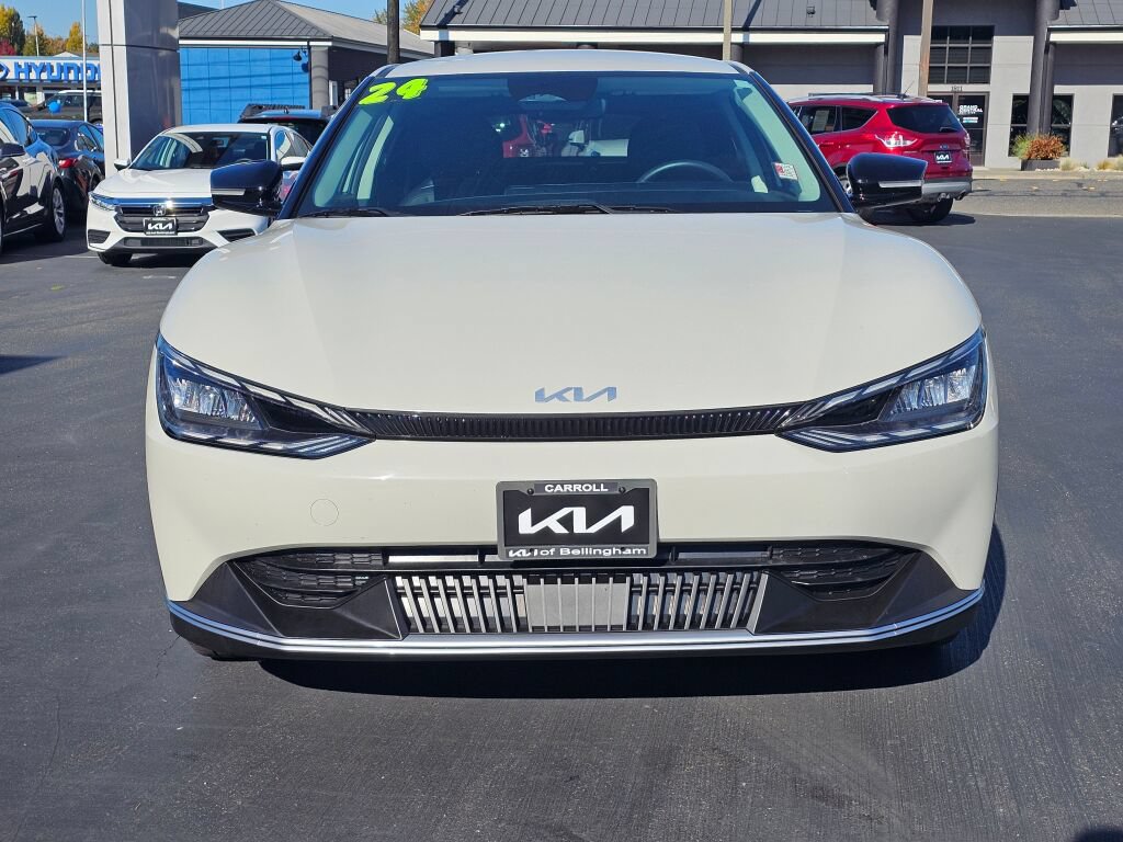 Used 2024 Kia EV6 Light RWD image 8