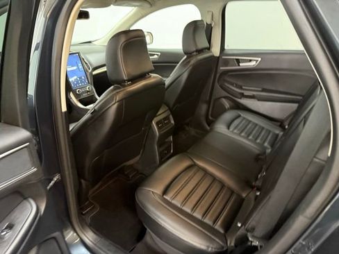 Used 2023 Ford Edge SEL image 32