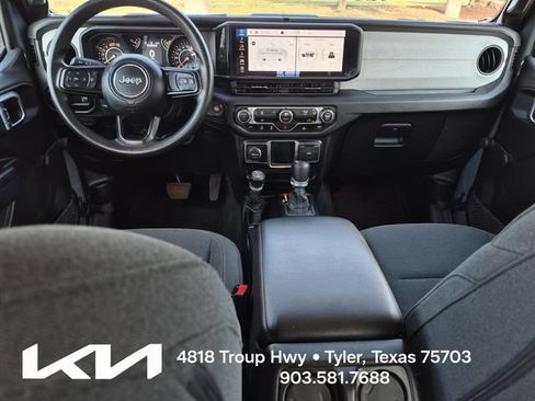 Used 2024 Jeep Wrangler Unlimited Sport AWD/4WD image 22