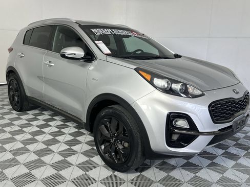 Used 2021 Kia Sportage S AWD/4WD image 2