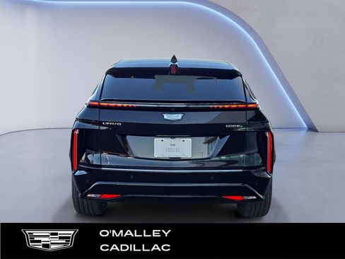 New 2026 Cadillac Lyriq Signature Luxury image 4