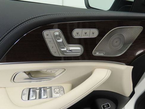 New 2026 Mercedes-Benz GLE 53 AMG 4MATIC image 23