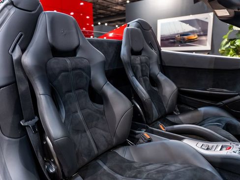 Certified 2014 Ferrari 458 Spider RWD image 41