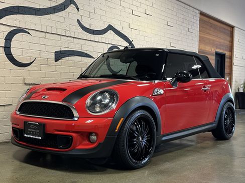 Used 2014 MINI Cooper S FWD image 12