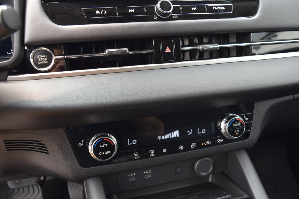 New 2025 Mitsubishi Outlander AWD image 19