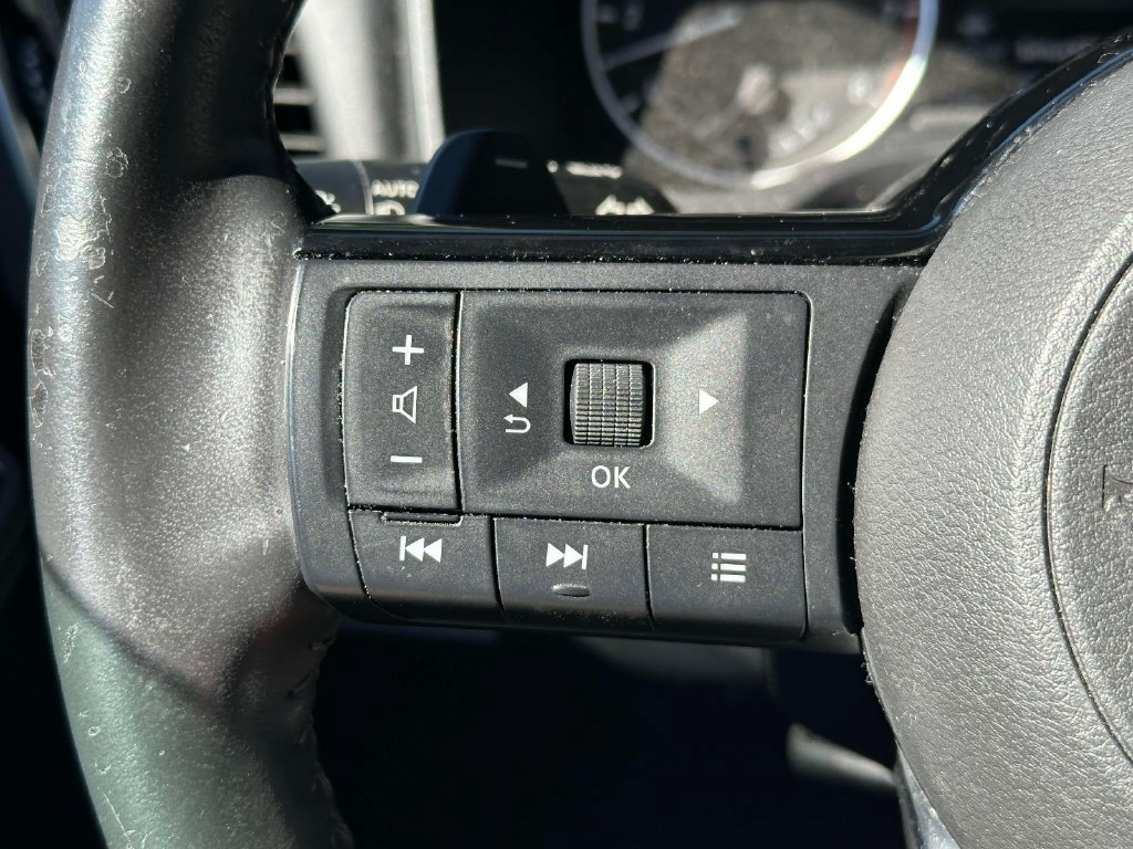 Used 2021 Nissan Rogue SV w/ Premium Package AWD/4WD image 19