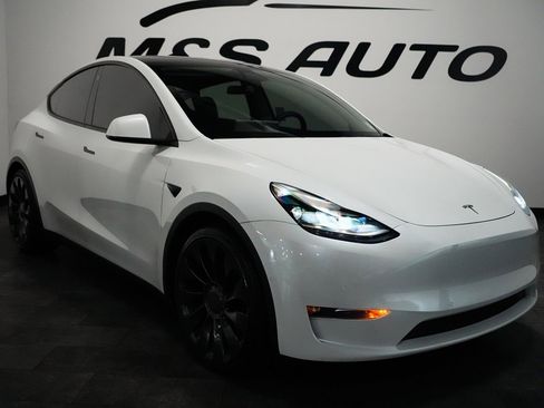 Used 2022 Tesla Model Y Performance AWD/4WD image 7