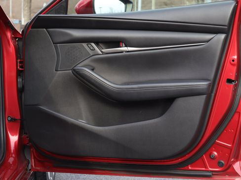 Used 2020 MAZDA MAZDA3 Select Package image 23