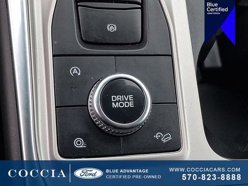 Certified 2023 Ford Explorer XLT w/ Equipment Group 202A AWD/4WD image 25