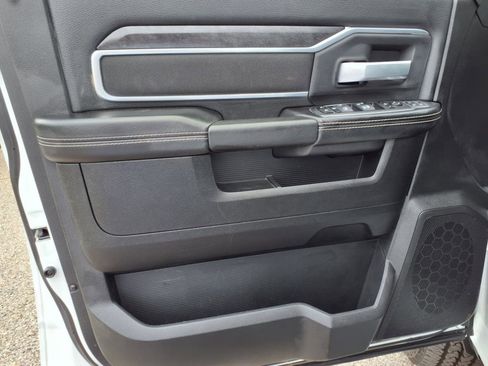 Used 2024 RAM 2500 Big Horn image 17