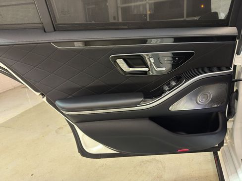 Used 2021 Mercedes-Benz S 580 4MATIC Sedan w/ AMG Line image 31