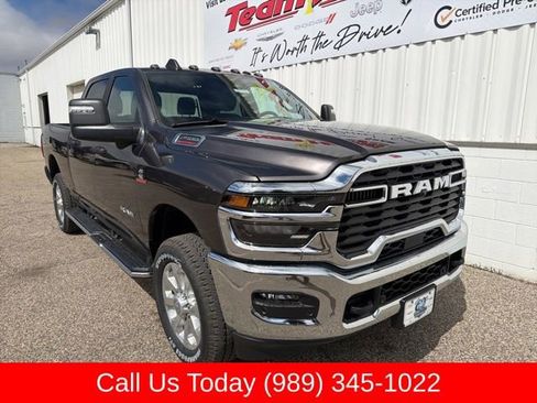 New 2026 RAM 2500 Big Horn AWD/4WD image 4