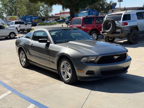 Used 2012 Ford Mustang Coupe image 5