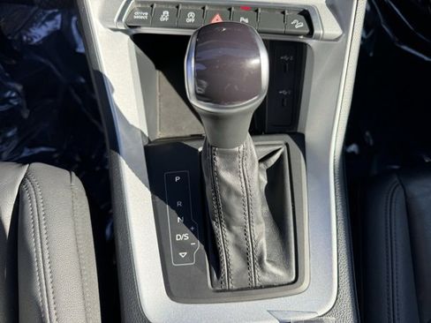 Used 2023 Audi Q3 2.0T Premium image 15