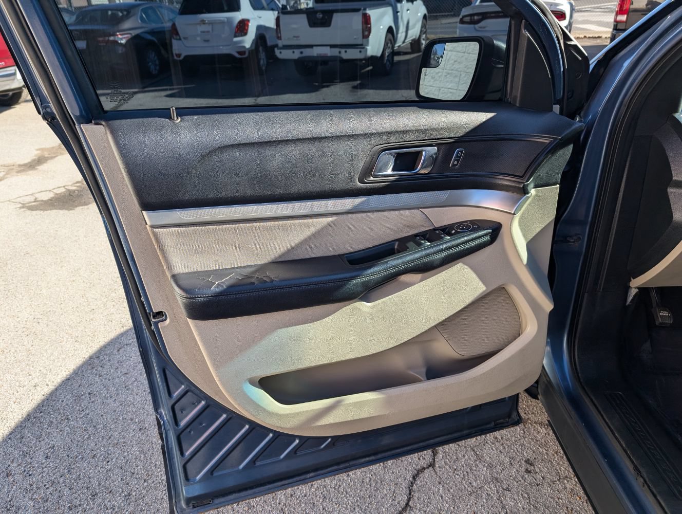 Used 2018 Ford Explorer FWD image 11