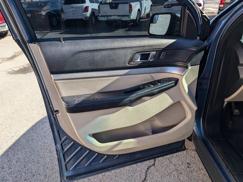 Used 2018 Ford Explorer FWD image 11