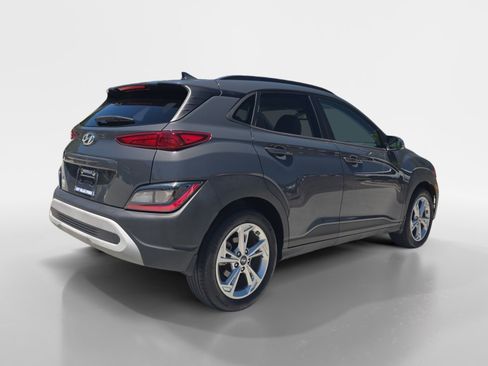 Used 2023 Hyundai Kona SEL FWD image 5