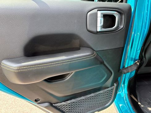 Used 2024 Jeep Wrangler Unlimited Sahara w/ Technology Group image 8