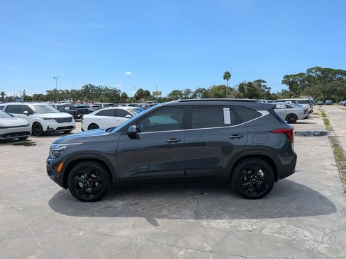 Certified 2026 Kia Seltos EX w/ EX Sunroof Package FWD image 5
