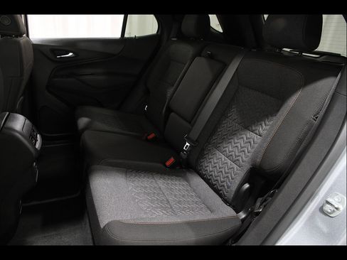 Used 2023 Chevrolet Equinox LT FWD image 19