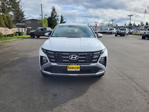 New 2026 Hyundai Tucson Blue SE image 9