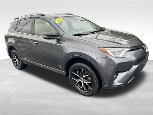 Used 2017 Toyota RAV4 SE w/ Power Special Value Package AWD/4WD image 7
